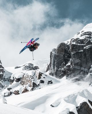ATOMIC BENT, oblíbené lyže v několika šířkách do snowparku i prašanu máme sklade🤗🗻