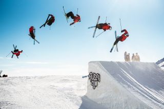 Máme Völkl lyže na double corky, blbnutí na sjezdovce i do prašanu❄️. Koukni na e-shop nebo nás navštiv v prodejně....